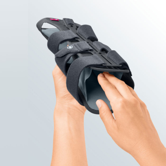 Manumed® RFX wrist fracture brace