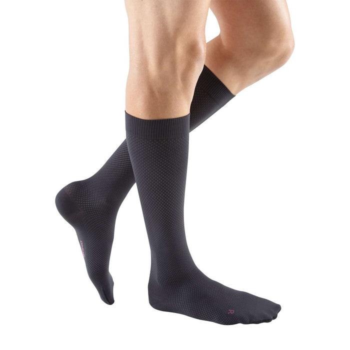 mediven men select 15-20 mmHg calf extra-wide closed toe standard