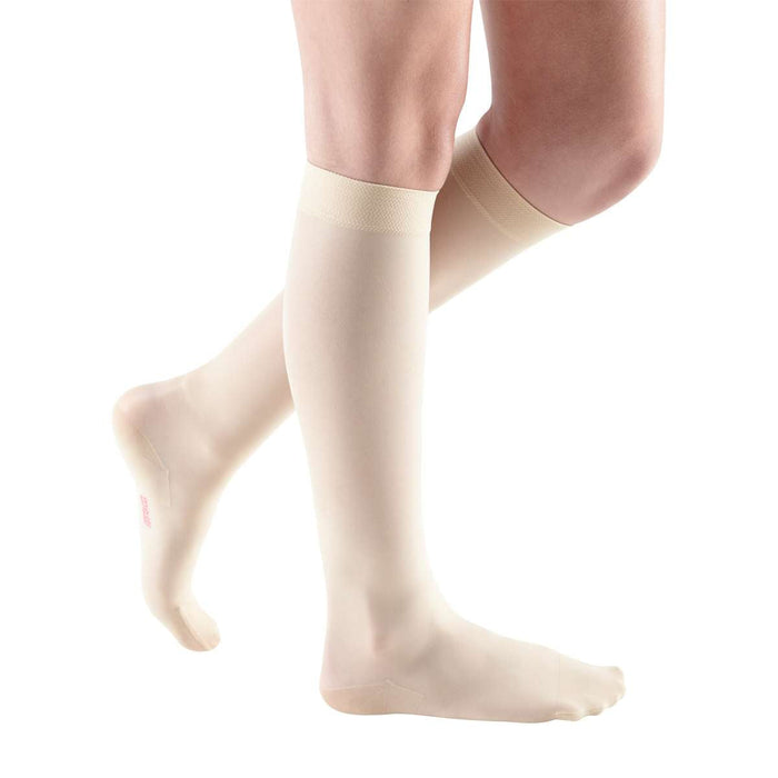 mediven sheer & soft 15-20 mmHg calf closed toe petite